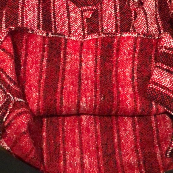 Red Surf Poncho - Picture 5 of 5